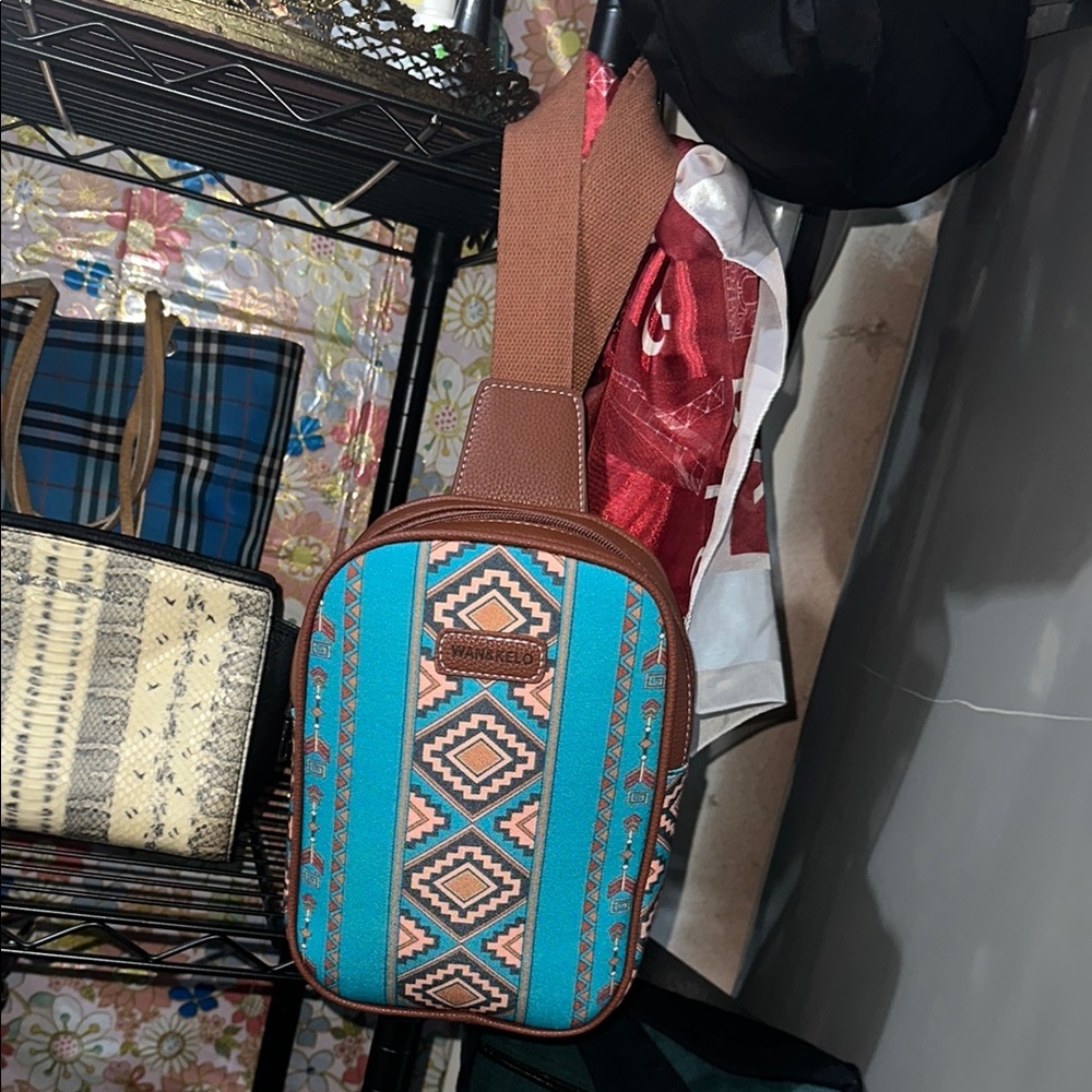 WAN&KELO Sling Bag